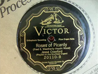 small_victor 20110 b.webp